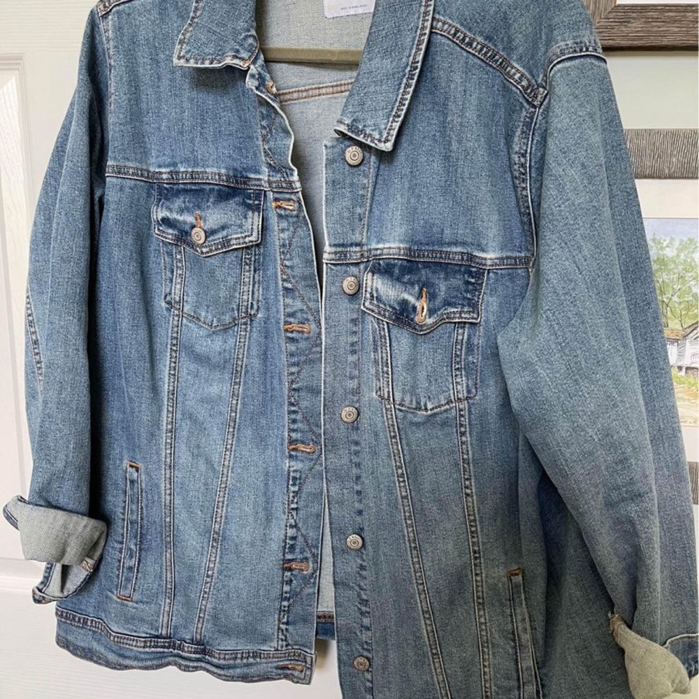 Old navy denim jacket 3x in amazing shape. Vintage.